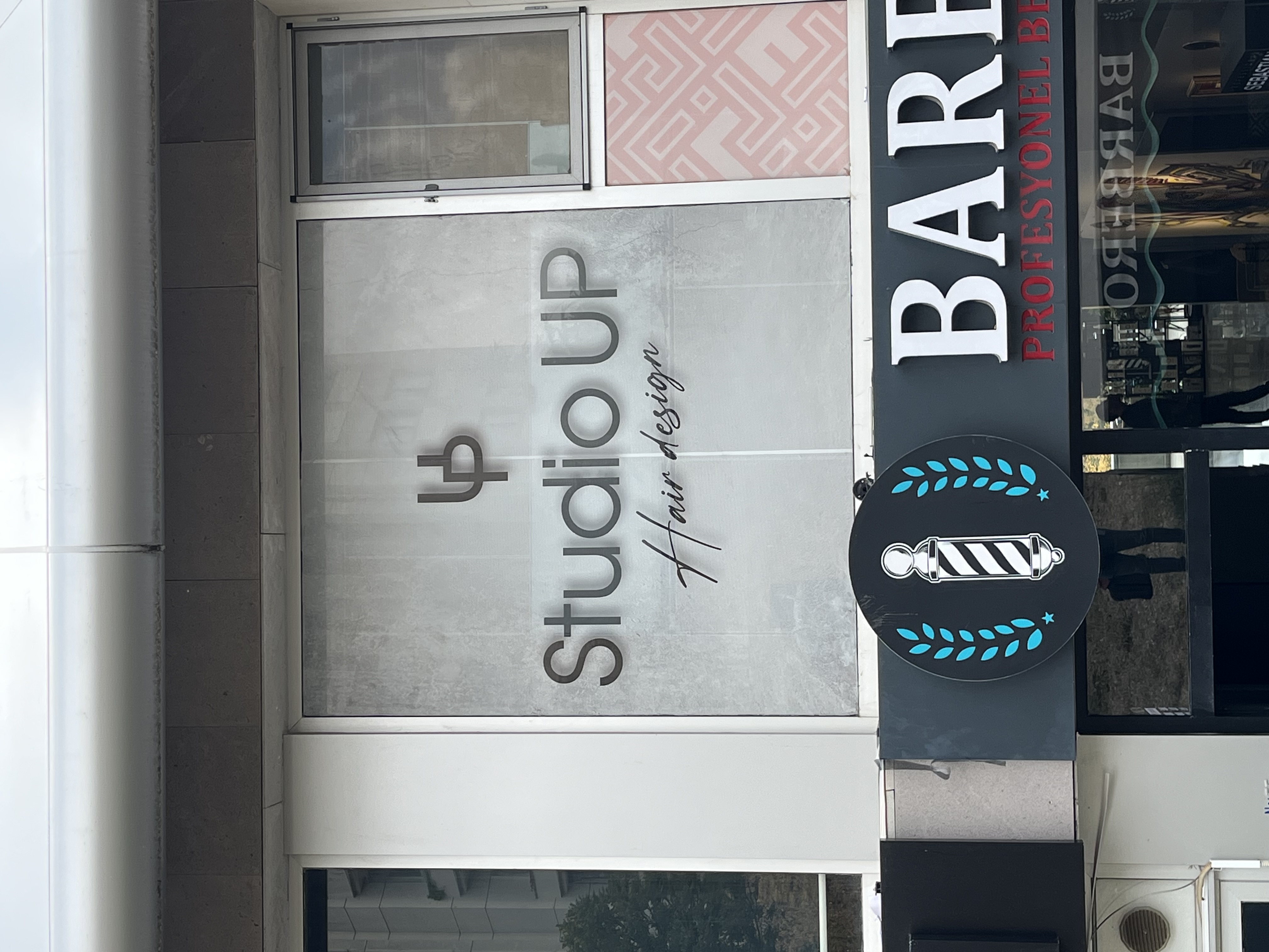 STUDIO UP Cama Oneway Vision Uygulama